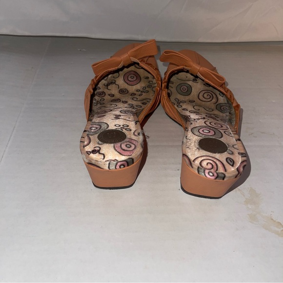 M by Morenatom Butterfly Slip Ons Open Back Sandals Size 6 - Picture 3 of 7